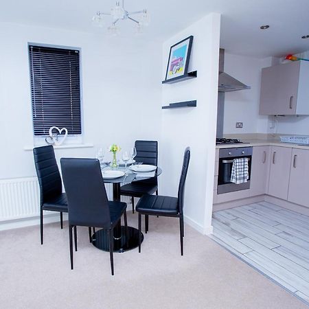 Mills Apartment - Two Bedroom En-Suite Apartment Northampton Exterior foto